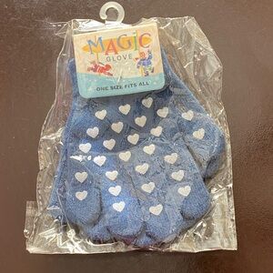 Blue Heart Pattern Magic Gloves